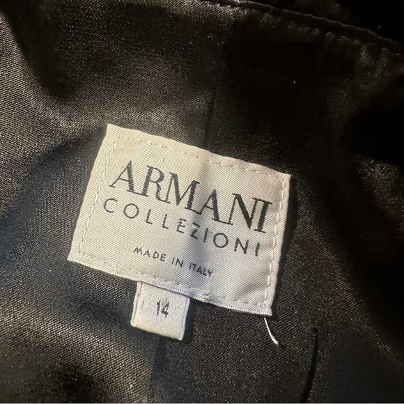 Armani Collezioni Black 100% Silk Button-Up Blazer with Rose Accent Collar Sz 14 - Picture 2 of 15